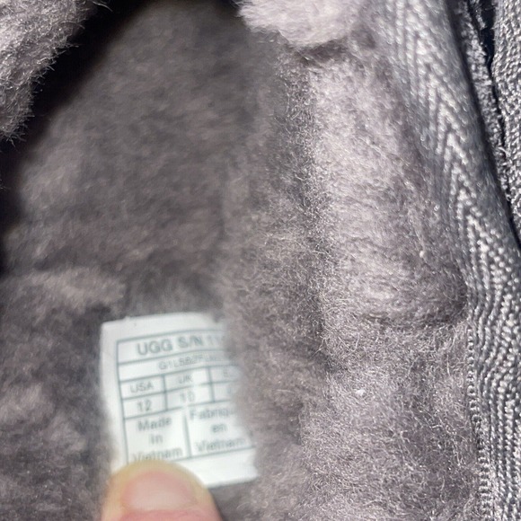 New UGG Classic Slipper Womens Size 12 Gray Suede Shoe Fur Lined - Picture 4 of 7